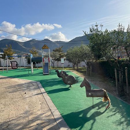 Appartement Standing 58M Plage A 3Mn En Voiture Roses Exterior photo