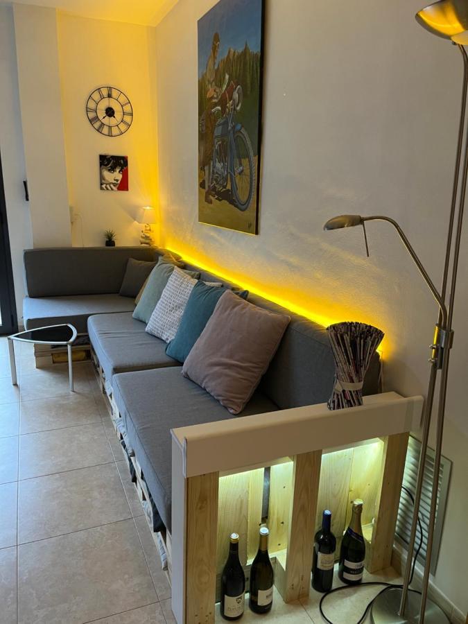 Appartement Standing 58M Plage A 3Mn En Voiture Roses Exterior photo